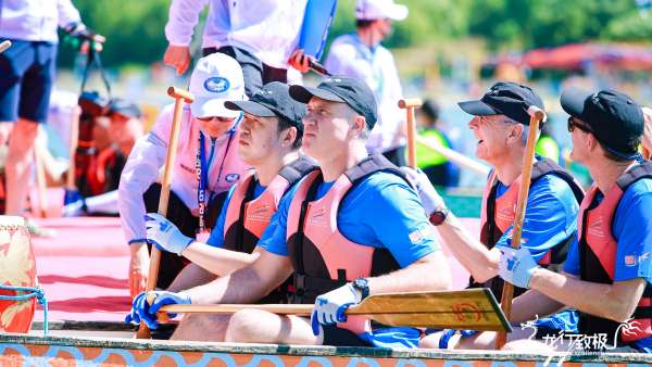 北京奔馳“龍行致極”第四屆龍舟賽活動策劃火熱開賽，共享水上盛宴