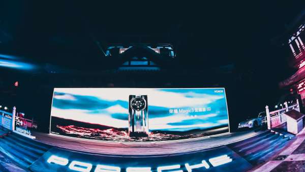 洛陽保時(shí)捷中心5周年慶典活動(dòng)策劃暨榮耀Magic3至臻版品鑒會(huì)致敬經(jīng)典