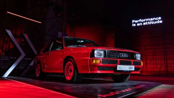 奧迪RS燃擎之夜活動(dòng)策劃了空間、時(shí)間、賽道街道、燃油電動(dòng)四重折疊