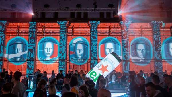 喜力星銀啤酒羅馬尼亞發(fā)布會活動策劃現(xiàn)場竟是一個酒吧，帥呆了