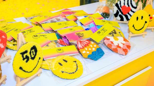 巴黎老佛爺百貨店慶 X SMILEY50周年慶活動策劃全場都是笑臉