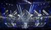 這場(chǎng)演唱會(huì)的舞美策劃令人眼花繚亂，驚呼這場(chǎng)活動(dòng)的視覺(jué)效果太厲害了